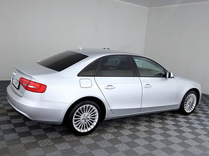 Audi A4 S-Line Facelift ATM 2.0 TDI 105kW (3 фото из 7)