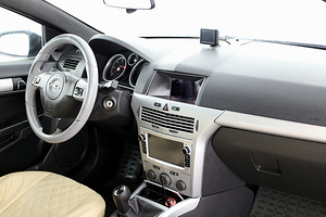 Opel Astra GTC Sport 1.9 CDTi 88kW (5 фото из 8)