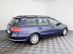 Volkswagen Passat Comfortline 1.6 TDI 77kW (3 фото из 7)