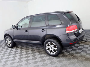 Volkswagen Touareg Highline ATM 2.5 TDI 128kW (4 фото из 7)