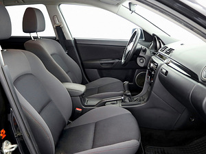 Mazda 3 Elegance Facelift 1.6 77kW (6 фото из 7)