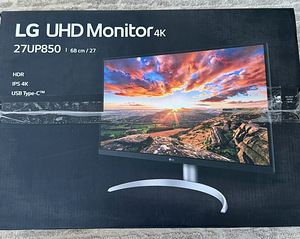 LG UltraFine 27′′ 4K IPS USB-C Monitor (6 foto / 7)