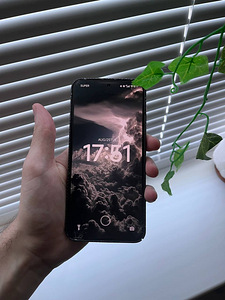 Xiaomi 13 8/256GB (2 foto / 10)