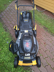 Iseliikuv Grunder muruniiduk ,Honda 200 mootoriga (3 foto / 3)
