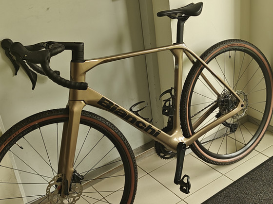 Gravel jalgratas Bianchi