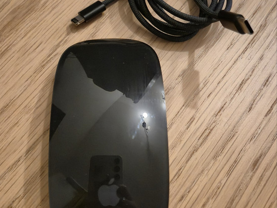 Apple Magic Mouse 2