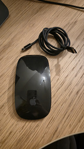 Apple Magic Mouse 2 (1 фото из 2)