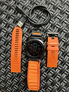 Garmin fenix 5 plus (1 foto / 2)