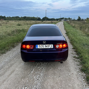 Honda Accord 7 2005 2.0б 114 кВт
