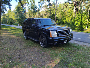 Cadillac Escalade 6.0 V8 (Bens+Gaas) (1 фото из 13)