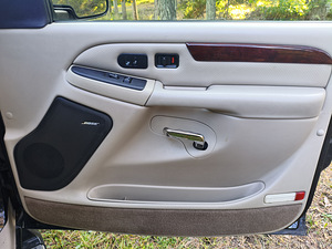 Cadillac Escalade 6.0 V8 (Bens+Gaas) (12 фото из 13)