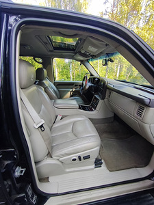 Cadillac Escalade 6.0 V8 (Bens+Gaas) (13 фото из 13)