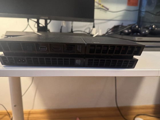 PlayStation 4 500GB