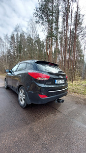 Автомобиль Hyundai IX35, автомат, дизель (3 фото из 6)