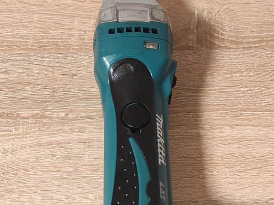 Makita metallikäärid DJS161 plekilõikur. Ножницы по металлу