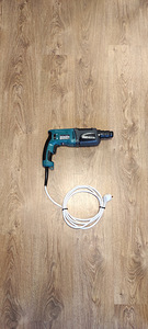 Makita perforaator HR2470. Pöördvasar puurvasar pöördtrell (3 foto / 4)