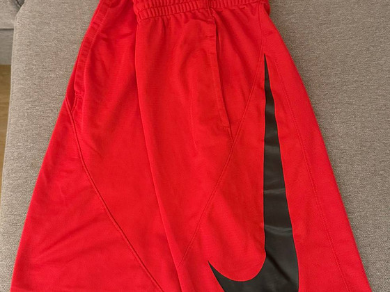 Nike lühikesed püksid