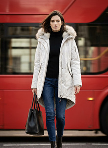 VALGE PARKA (4 foto / 6)