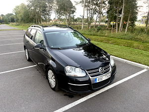 Volkswagen Golf (3 фото из 14)