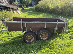 Квадроциклетный прицеп NYVAB OKANT с кузовом 2400 длина и 11 (1 фото из 5)