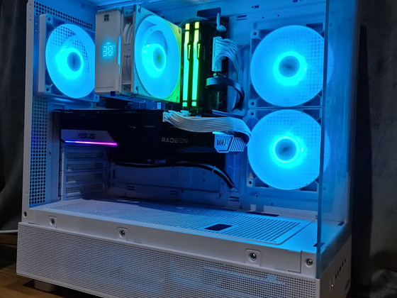 Arctic Gamer! i5-12400/16-32GB/NVME/RTX 3060Ti - 6750XT 12GB