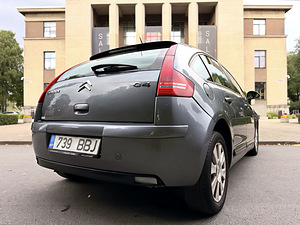 CITROEN C4 / АВТОМАТ / БЕЗ АВАРИЙ / ТО 07.2027 (3 фото из 15)