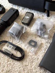 DJI Osmo Pocket 3 Creator Combo (3 фото из 3)