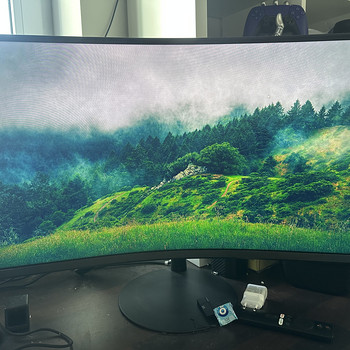 Samsung monitor C27T55