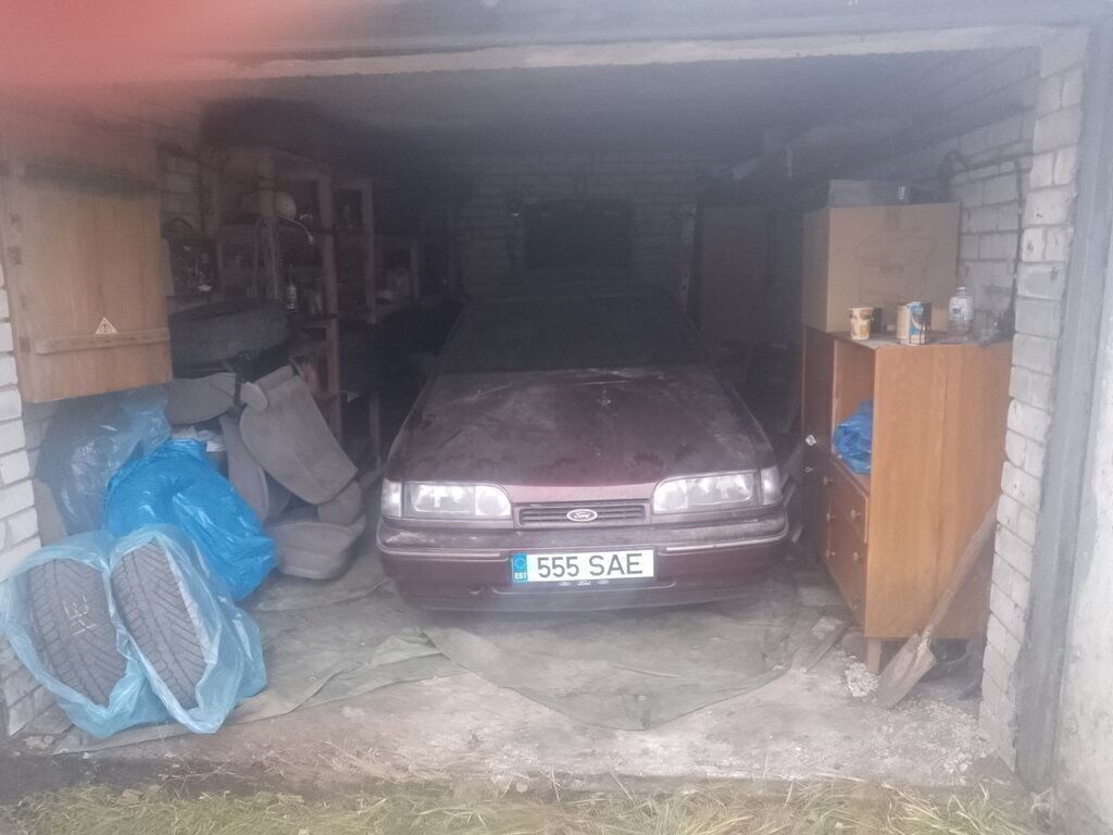 Ford Scorpio