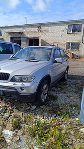 BMW X5 (1 foto / 6)