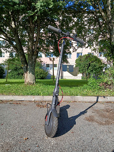 Xiaomi Electric Scooter 4 (1 фото из 7)