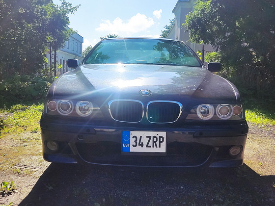 BMW e39 525