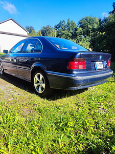 BMW e39 525 (7 foto / 8)