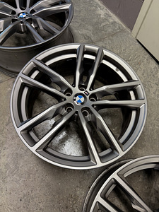 Оригинальные диски BMW Style 698M (2 фото из 7)