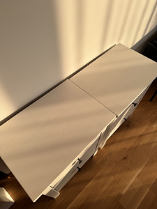 Ikea Hemnes öökapid (2tk) (2 foto / 4)