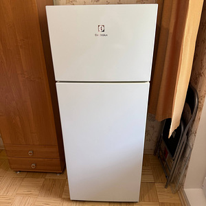 MÜÜA ELECTROLUX KÜLMKAPP (1 foto / 10)