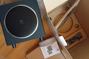 ПРОДАЁТСЯ: Неиспользованный комплект колонок Logitech Z523 2.1 в коробке (1 фото из 3)