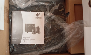 ПРОДАЁТСЯ: Неиспользованный комплект колонок Logitech Z523 2.1 в коробке (2 фото из 3)