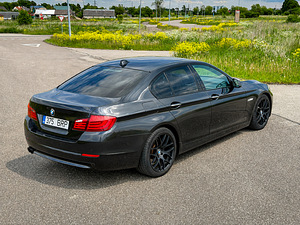 BMW 520D F10 2010 (1 foto / 15)
