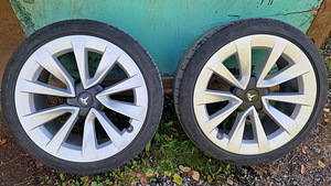 Tesla Model 3 19" veljed (2 foto / 4)