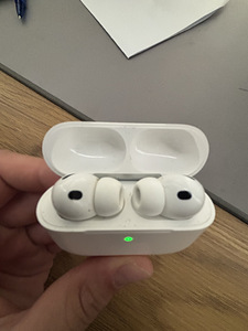 Продам AirPods 3 pro (1 фото из 2)