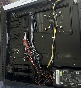Mänguarvuti (i7-8700K / GTX 1080 / 32GB RAM / vesijahutus) (2 foto / 7)