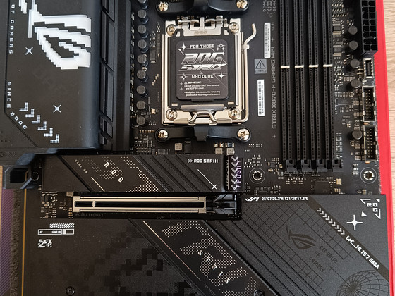 Asus ROG Strix X870-F Gaming WiFi - Emaplaat AM5