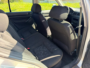 Volkswagen Golf (2 foto / 6)