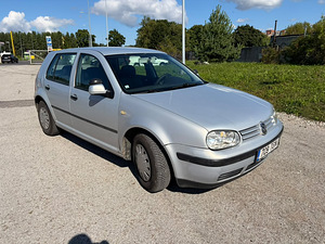 Volkswagen Golf (4 foto / 6)