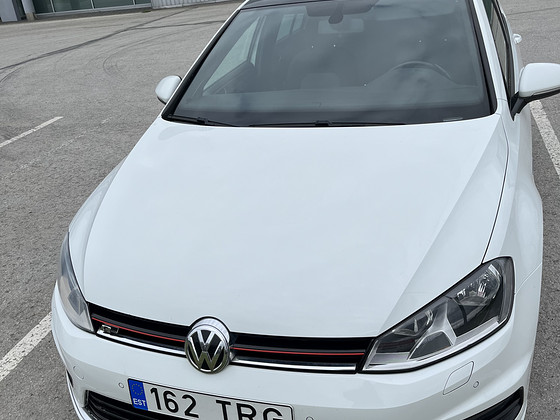 Volkswagen Golf 7 R