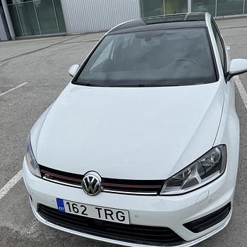 Volkswagen Golf 7 R