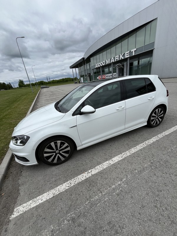 Volkswagen Golf 7 R