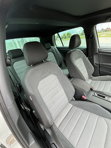 Volkswagen Golf 7 R (12 foto / 15)