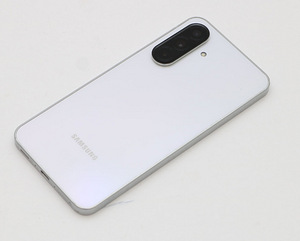 Телефон Samsung Galaxy a36 5g 128gb 6GB RAM (3 фото из 3)